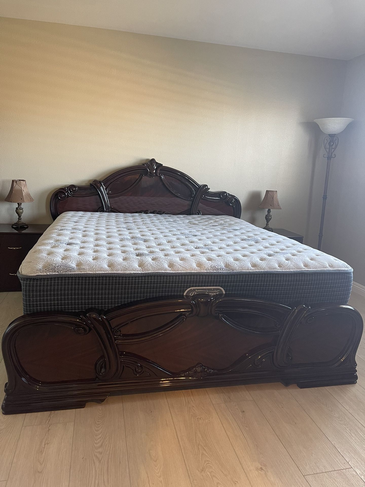 CAL KING SIZE BED SET DRESSER WITH MIRROR, WARDROBE AND 2 NIGHTSTANDS