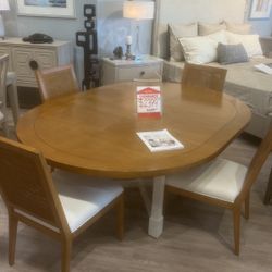 Lexington - Laguna  Round Table And 4 Side Chairs
