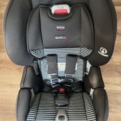 Britax Click Tight Convertible Car Seat 