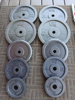 Standard weights plates with EZ Crul bar