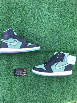 Jordan 1 zoom size 8 and 10