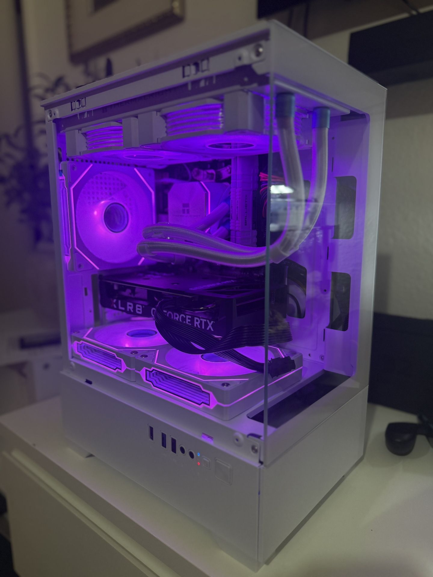 White Gaming Pc Computer Desktop RTX 4060 / Ryzen 5 4500