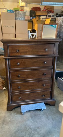 5 Drawer Dresser