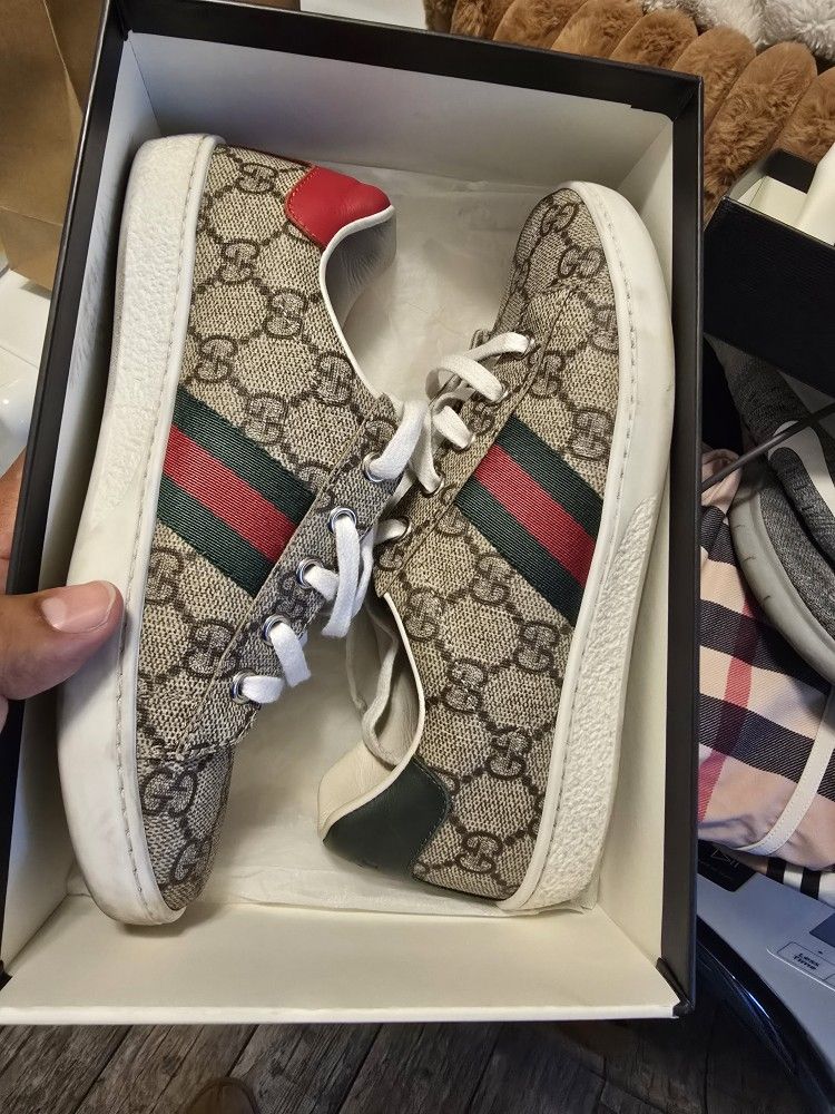 Kids Gucci Shoes Size 33