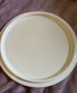 Crate And Barrel  Dinner Plates