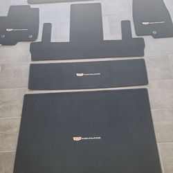 Cadillac escalade floor mat