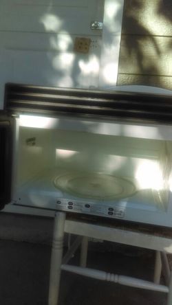 Cabinet microwave exelent condition
