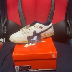 Nike Dunk Low Stranger Things