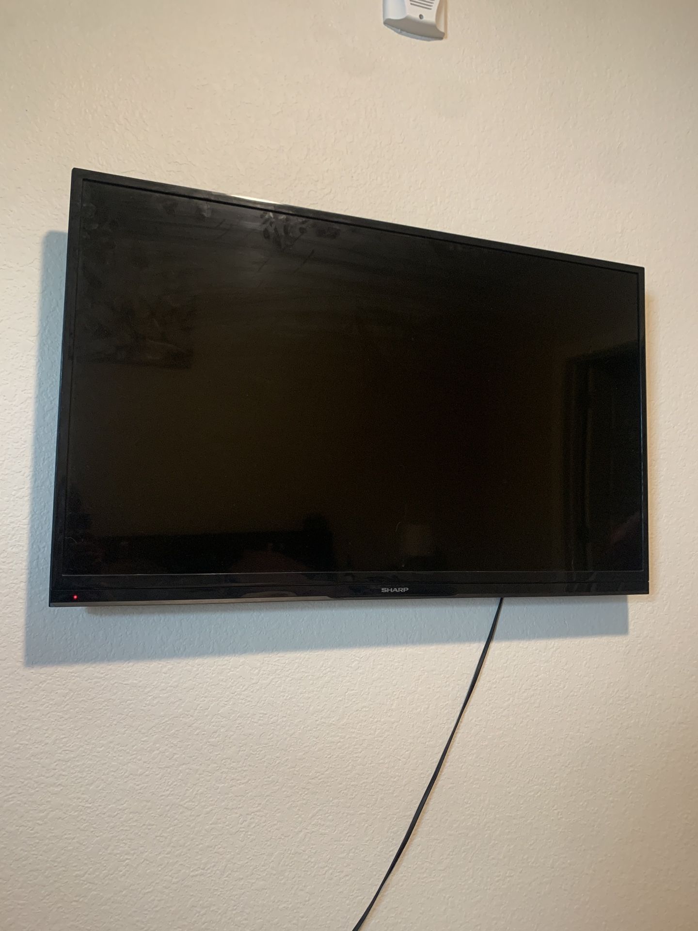 Sharp 40” Tv