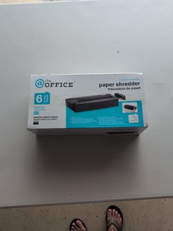 Paper Shredder - 6 Sheet