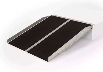 NEW! PRAIRIE VIEW INDUSTRIES Aluminum Solid Mobility Wheelchair Ramp