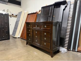 Chest of drawers $180