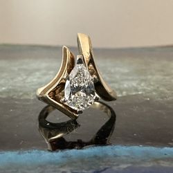 1.05 CT T.W. Pear Shaped Ring, x-posted, Nutley p/u
