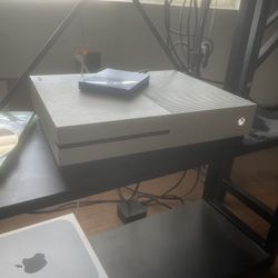 Xbox Series S With Elite Controller And Headphones 