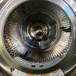 Ventless Smart Dryer LG *Less Than 1 Yr Old*$1,900 At HD