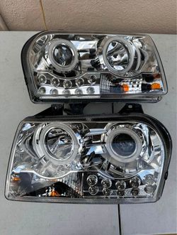 05-10 Chrysler 300 Headlights Faros Calaveras Micas Luces Lamps