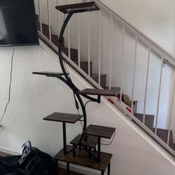 BRAND NEW PLANT STAND WITH GROW LIGHTS 