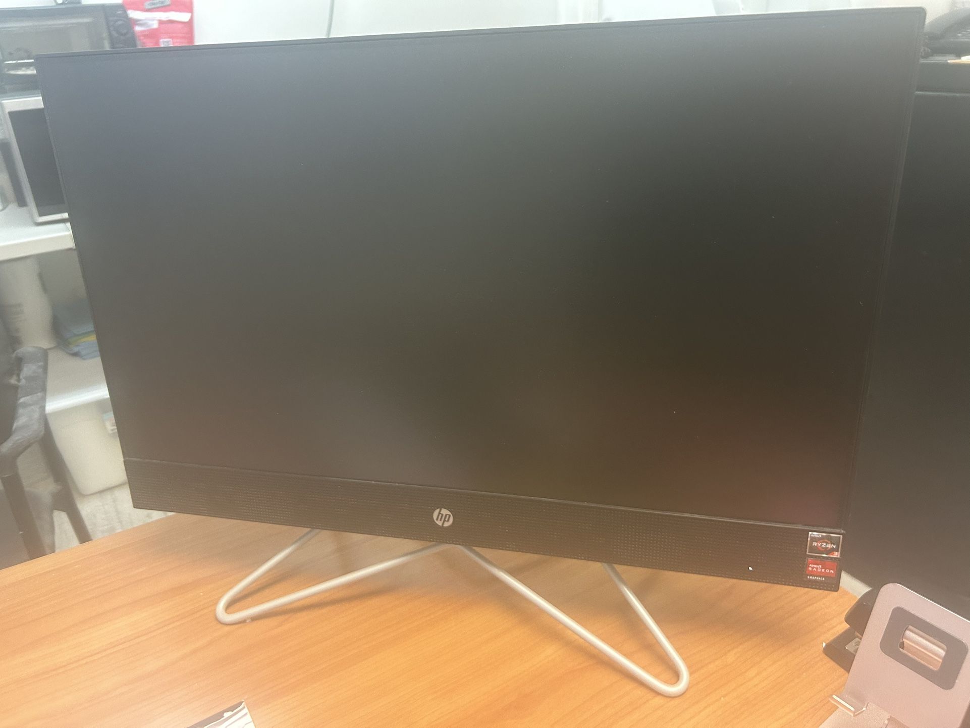 DESKTOP COMPUTER HP Keyboard Included