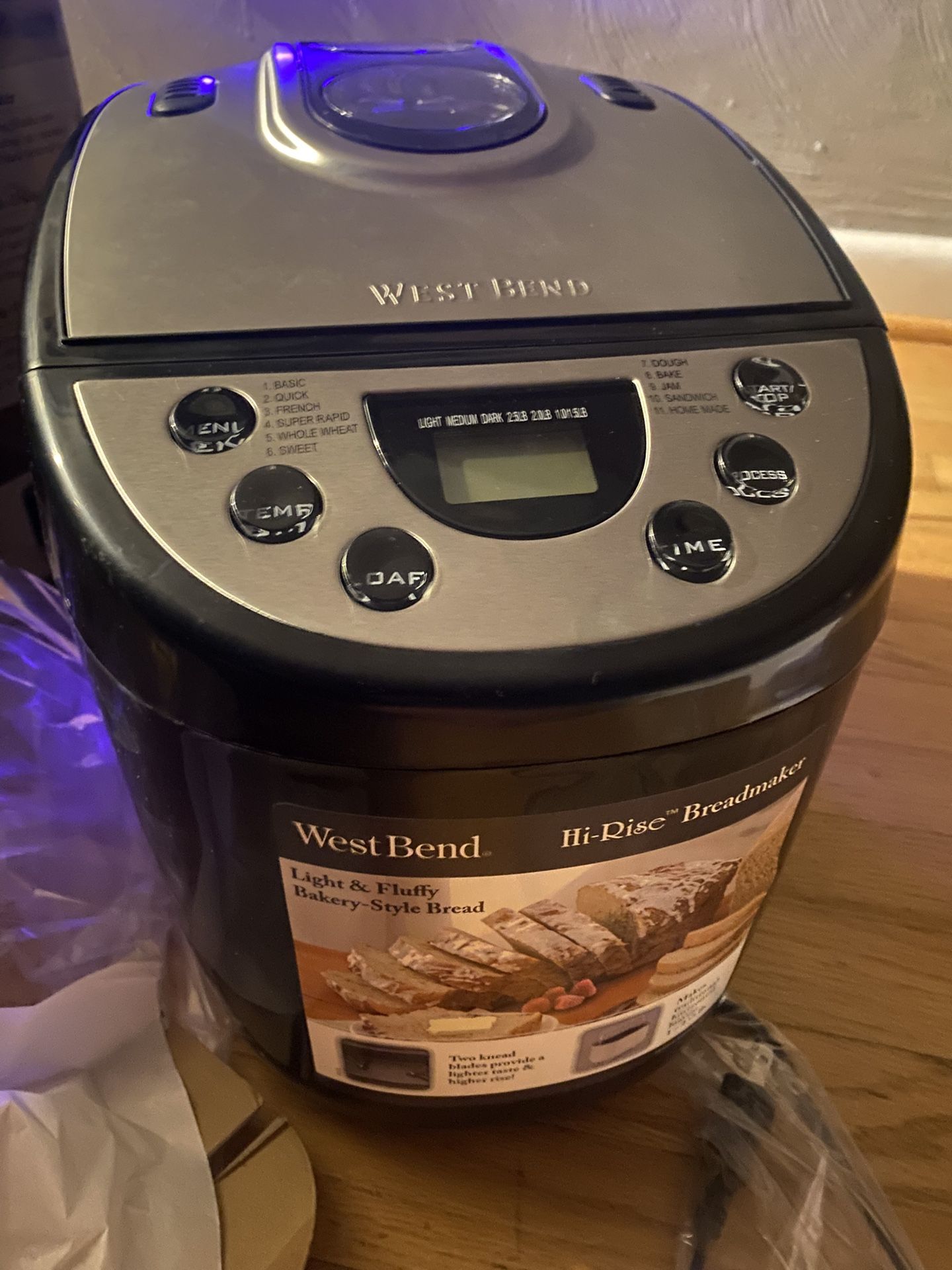 West Bend Bread Maker Machine #41300 Programable Black/SS