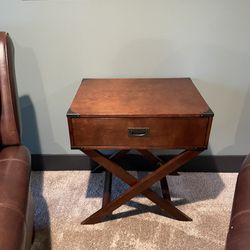 Brown End Table/Nightstand