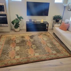 8'x10' Pottery Barn  Wool tuft  Area Rug