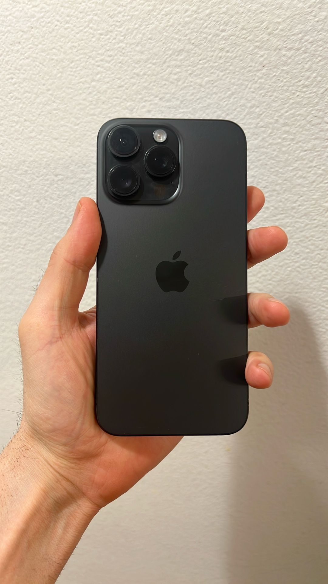 Apple iPhone 15 Pro Max 256gb Unlock No Sim Restrictions 100% Battery Black Color 