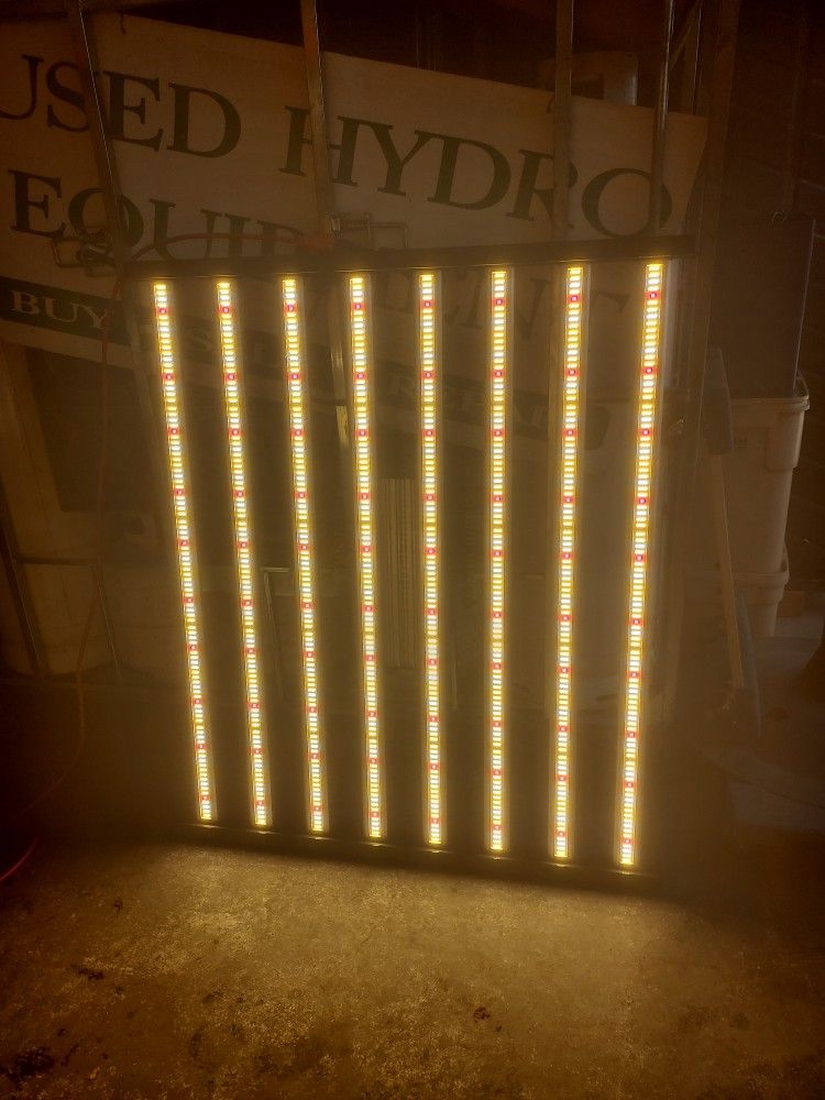 eFinity LED Grow Light