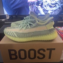 Yeezy 350 V2 Lime Size 11