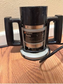 Router black $ Decker