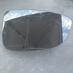 OEM 2020 Volkswagen Passat /Jetta  passenger side blind spot Mirror glass only pops in place