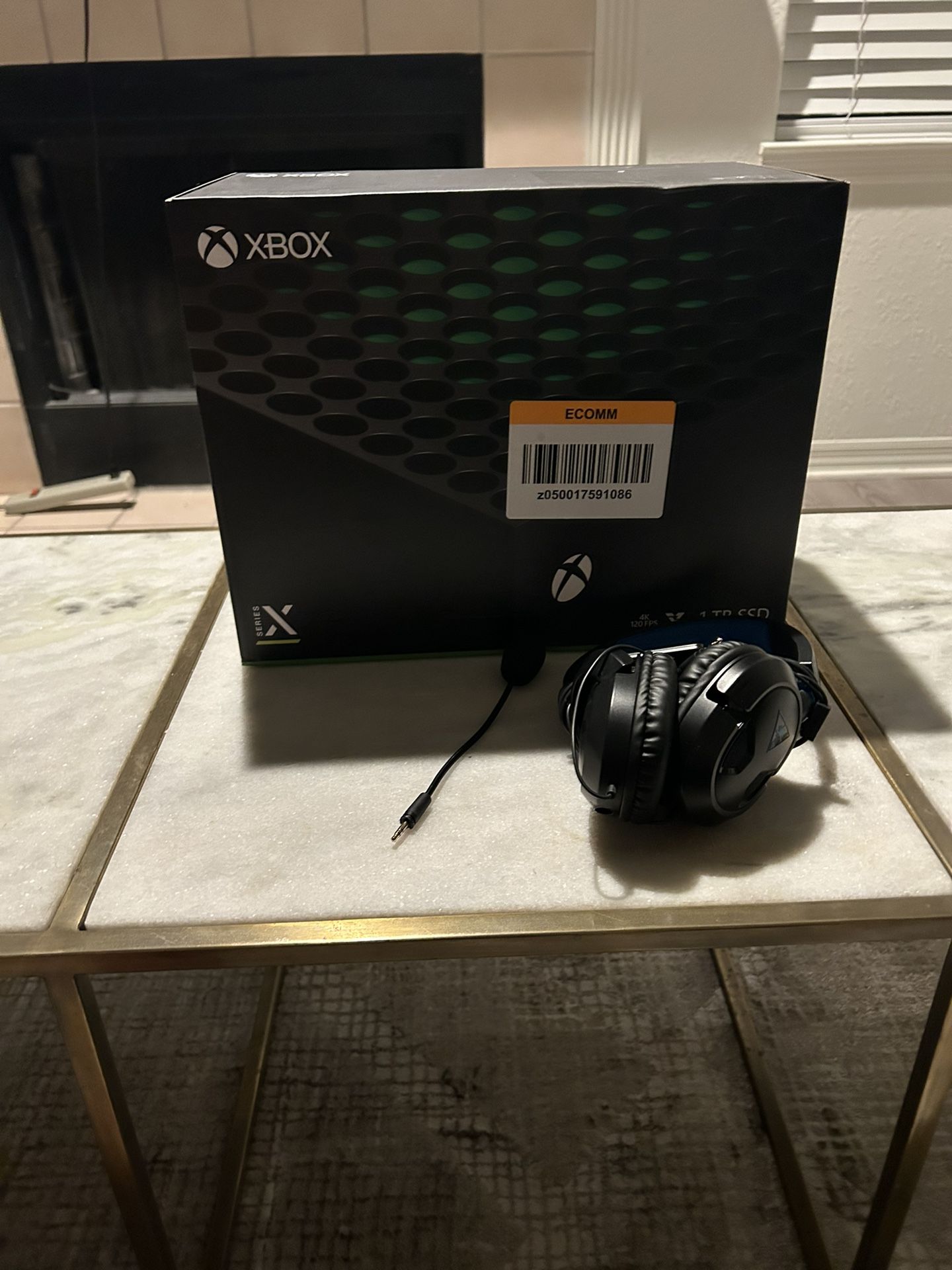 Xbox Series X 1TB SSD Brand New Still In Box (Comes With Turtle Beach Headset)