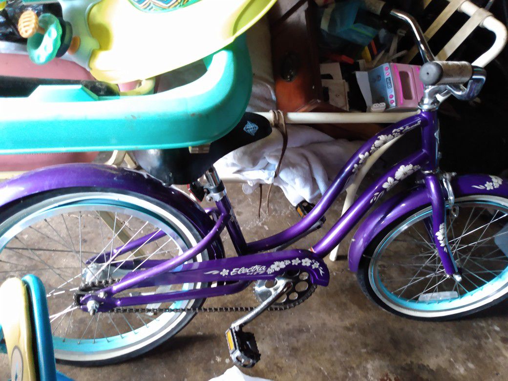 Huffy lil girl bike