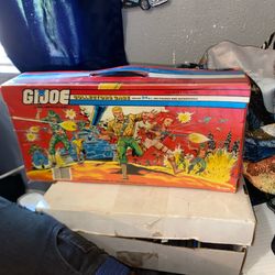 GIjoe Collectors Case, 45 unique action figures & accessories