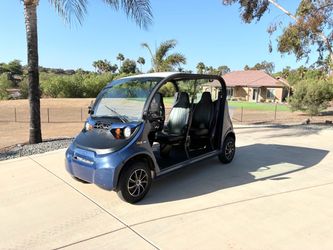 2017 GEM e4 Polaris electric golf cart
