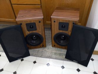 Vintage KLH Audio Premier Home Stereo Bookshelf Speakers