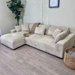 Fast Delivery Available — Like New "Asyiah" Upholstered Sectional