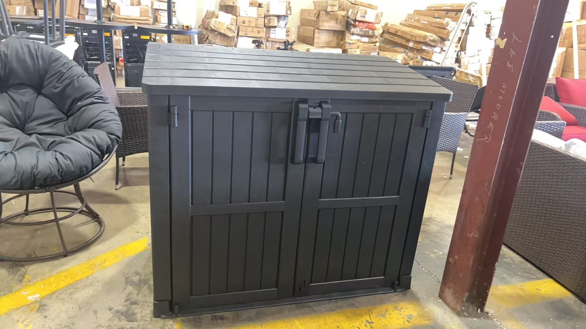 Outdoor Resin Storage Shed 36 Cu. Ft. Garden Horizontal Storage Large Capacity Weather Resistant Storage Box, Lockable Resin Waterproof Shed for Garba