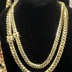 Beautiful Handmade Polished Miami Cuban Links necklace 14k 5X Premium  Gold Plated