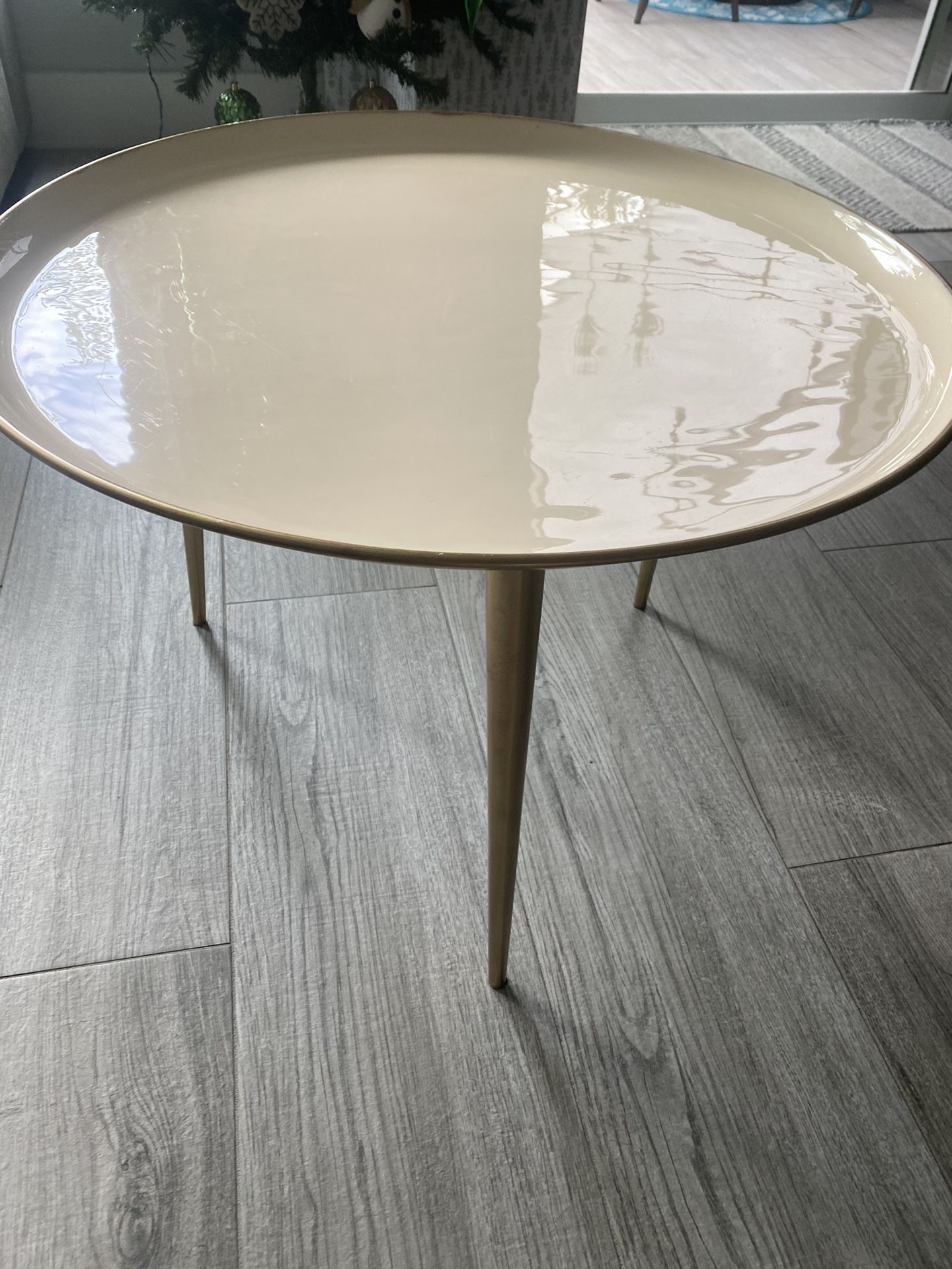 Pier 1 Round Table for Sale in Deerfield Beach, FL OfferUp