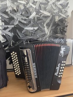 Hohner Panther Acordeon en FA