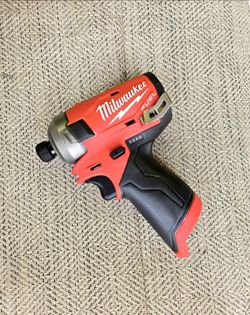 Milwaukee FUEL 12V SURGE Hydraulic Impact Driver