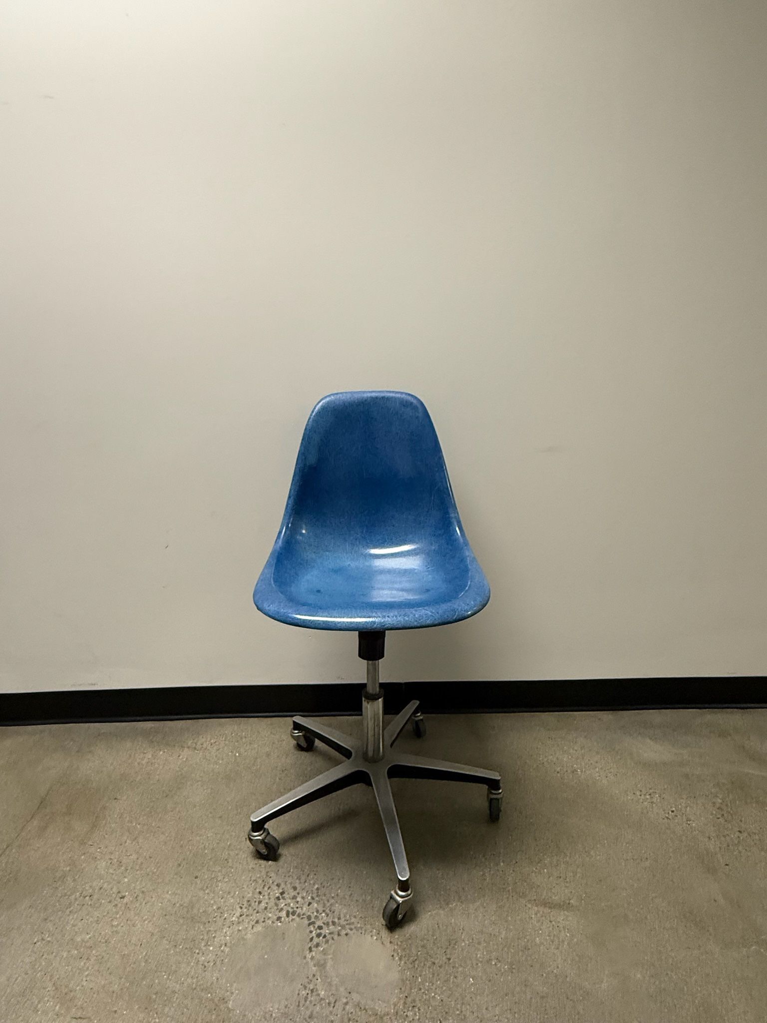 Modernica Case Study® Furniture Side Shell Rolling
