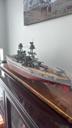 Plastic model ship
