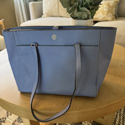 Beautiful Tory Burch Purse/Tote