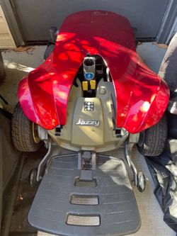 Jazzy Select Elite power wheelchair