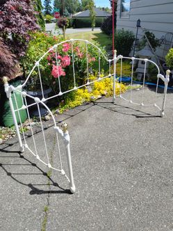 Vintage, Elliot Designs,Iron &Brass 3pc. Day-Bed Frame