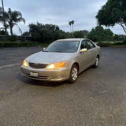 2004 Toyota Corolla LE