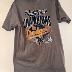 World Series Los Angeles Dodgers t-shirt NWOT Size Medium
