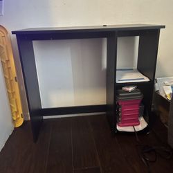 Computer Desk/laptop 