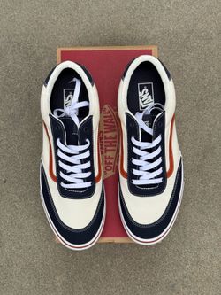 Brand New Men’s Vans Low Top Sneakers Size 13